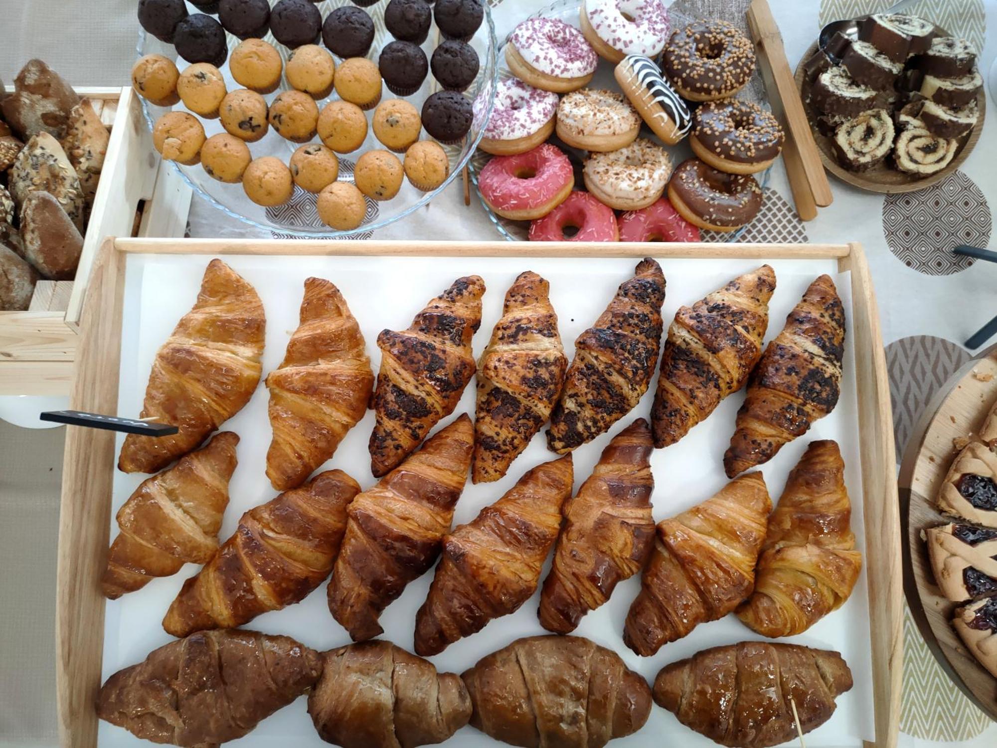Noir - Free Breakfast & Brunch Until 13-00 - Vicinissimi A Mirabilandia