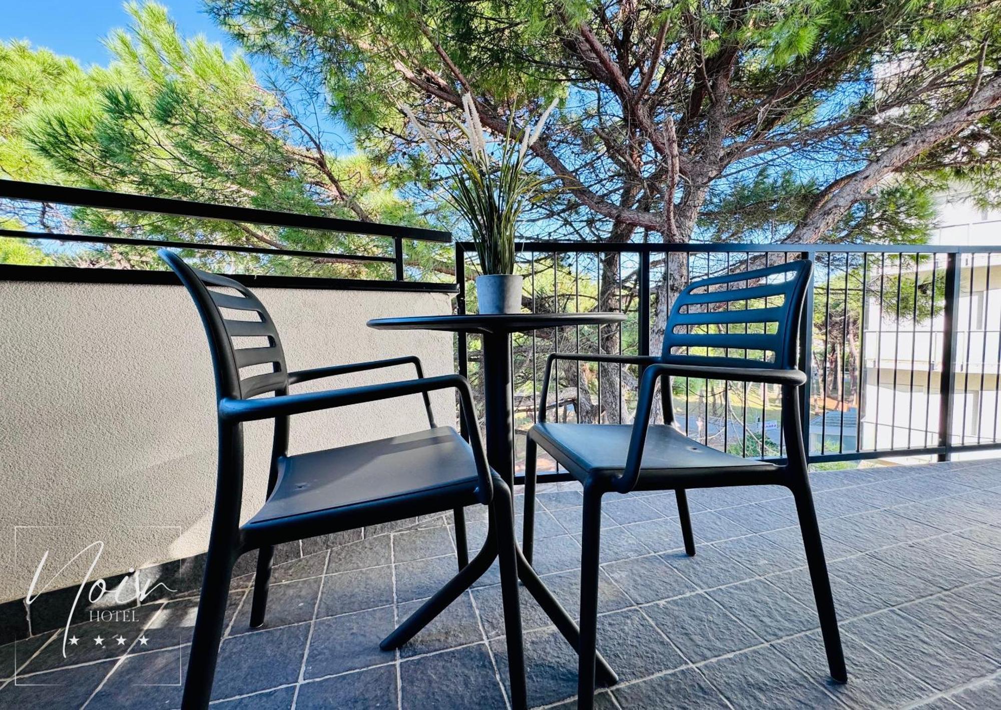 Hotel Noir - Free Breakfast & Brunch Until 13-00 - Vicinissimi A Mirabilandia Milano Marittima