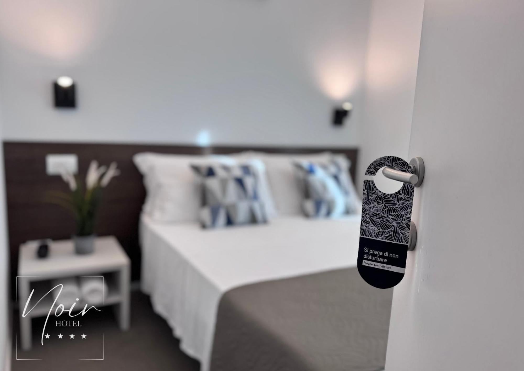 Hotel Noir - Free Breakfast & Brunch Until 13-00 - Vicinissimi A Mirabilandia 4*