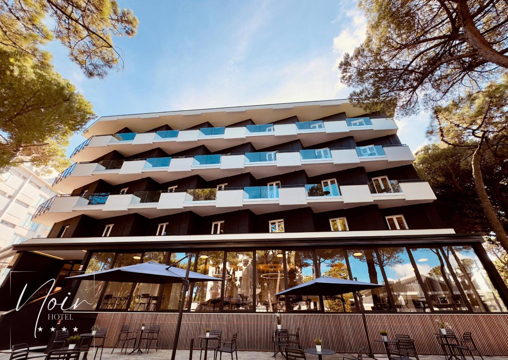 Hotel Noir - Free Breakfast & Brunch Until 13-00 - Vicinissimi A Mirabilandia