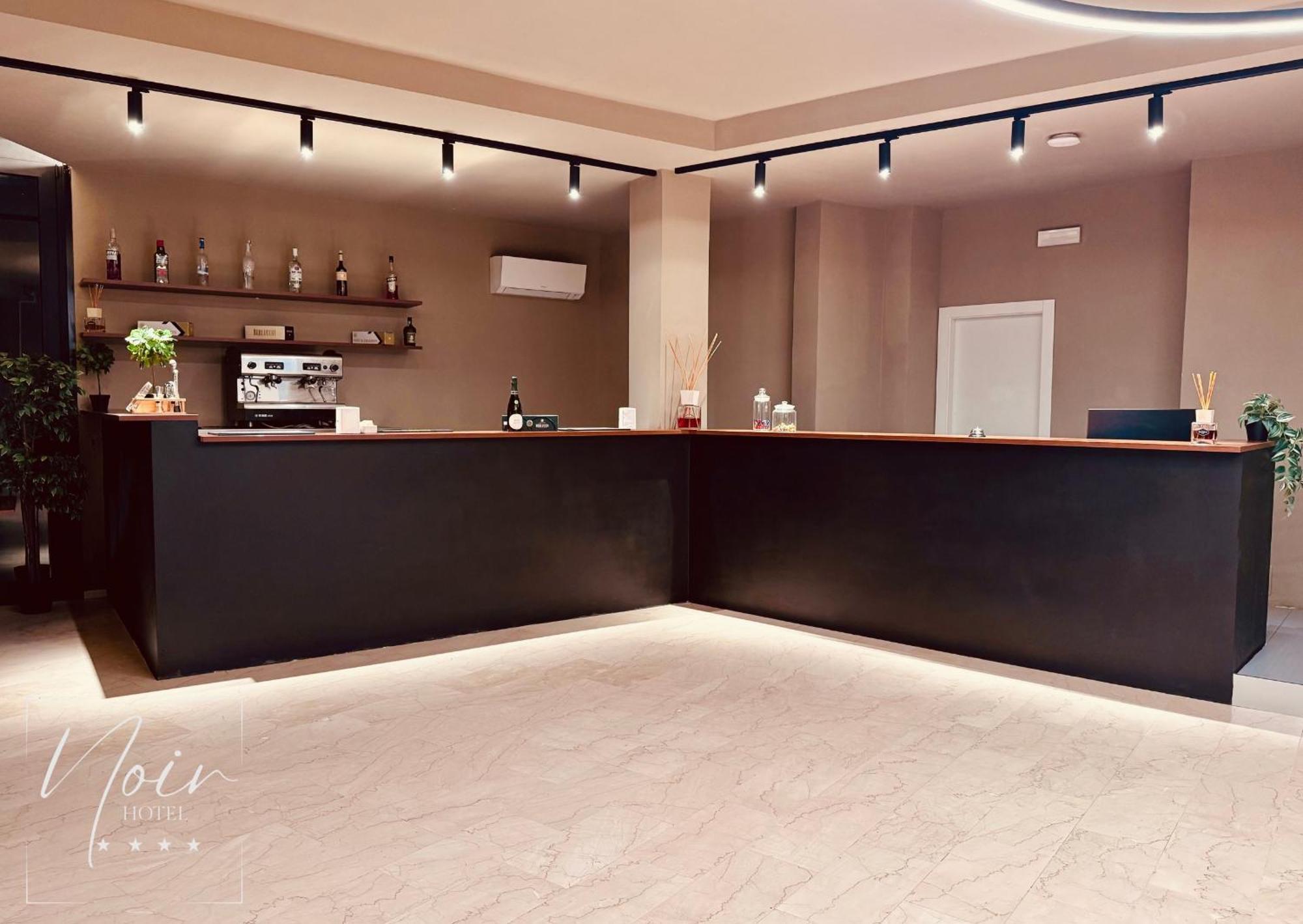 Hotel Noir - Free Breakfast & Brunch Until 13-00 - Vicinissimi A Mirabilandia Milano Marittima
