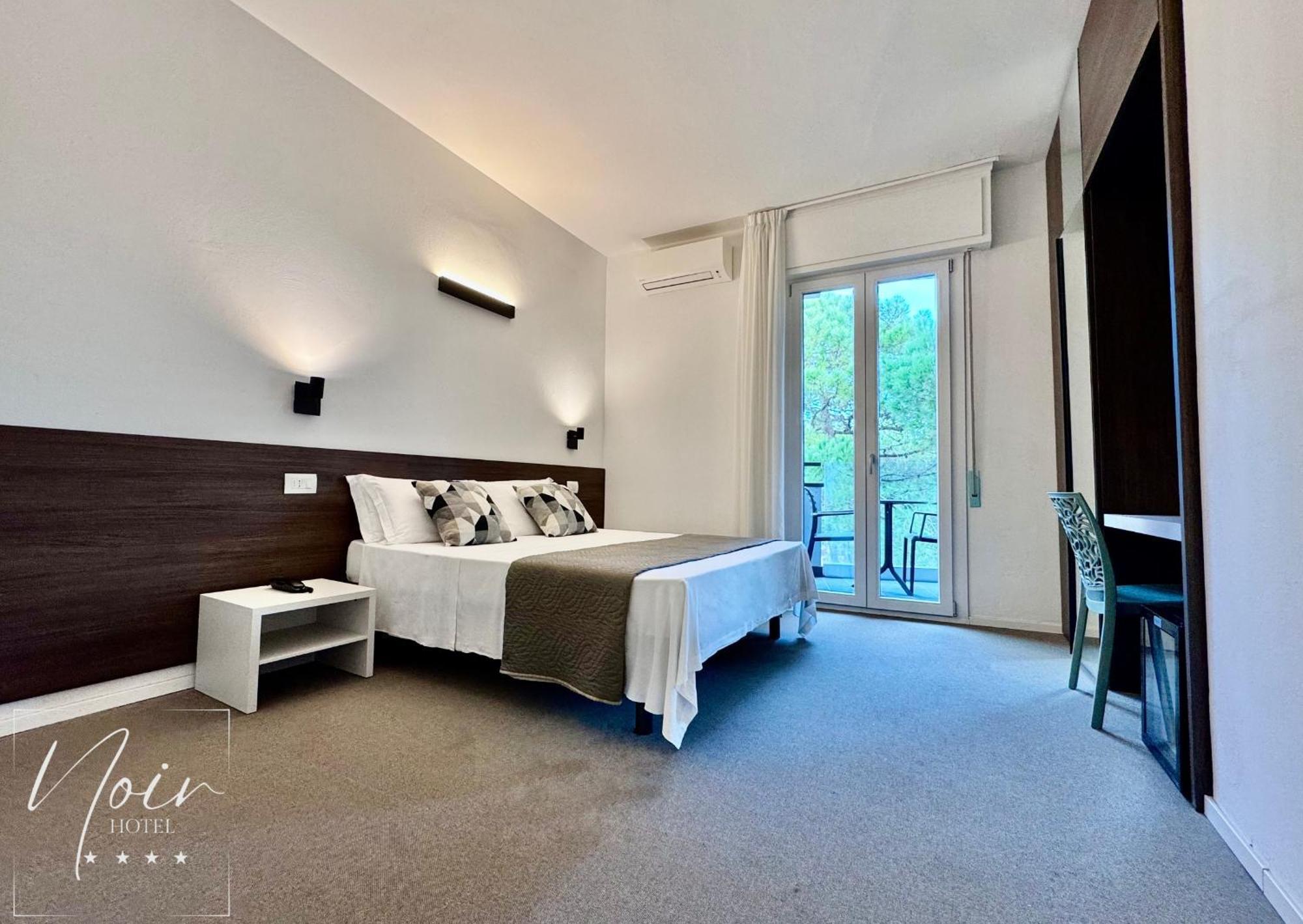 Hotel Noir - Free Breakfast & Brunch Until 13-00 - Vicinissimi A Mirabilandia Milano Marittima